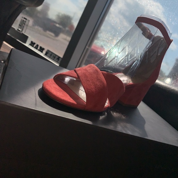 Salmon suede 2-inch heels - Picture 3 of 6